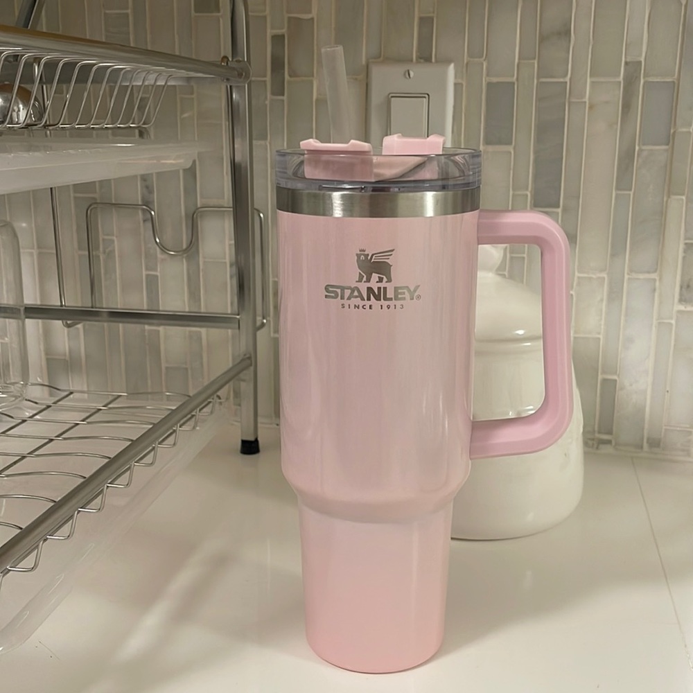 40oz Stanley - Pink Parfait Pearlescent